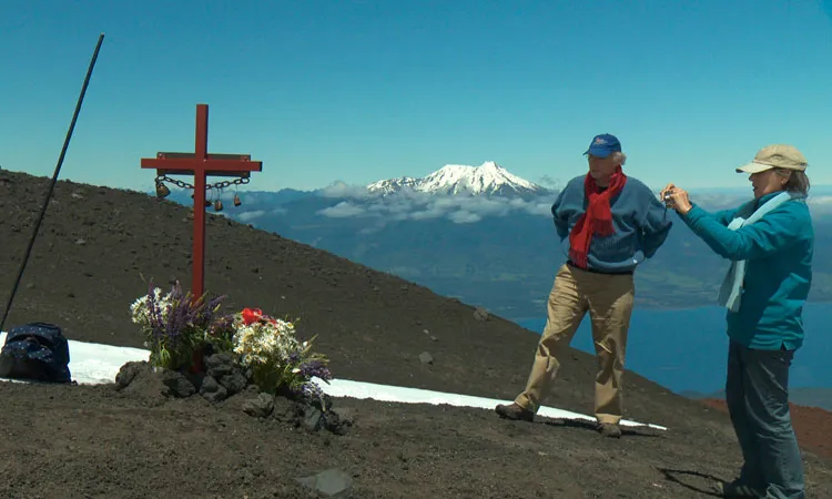 Visita anual de sus padres y un lugar donde lo recuerdan