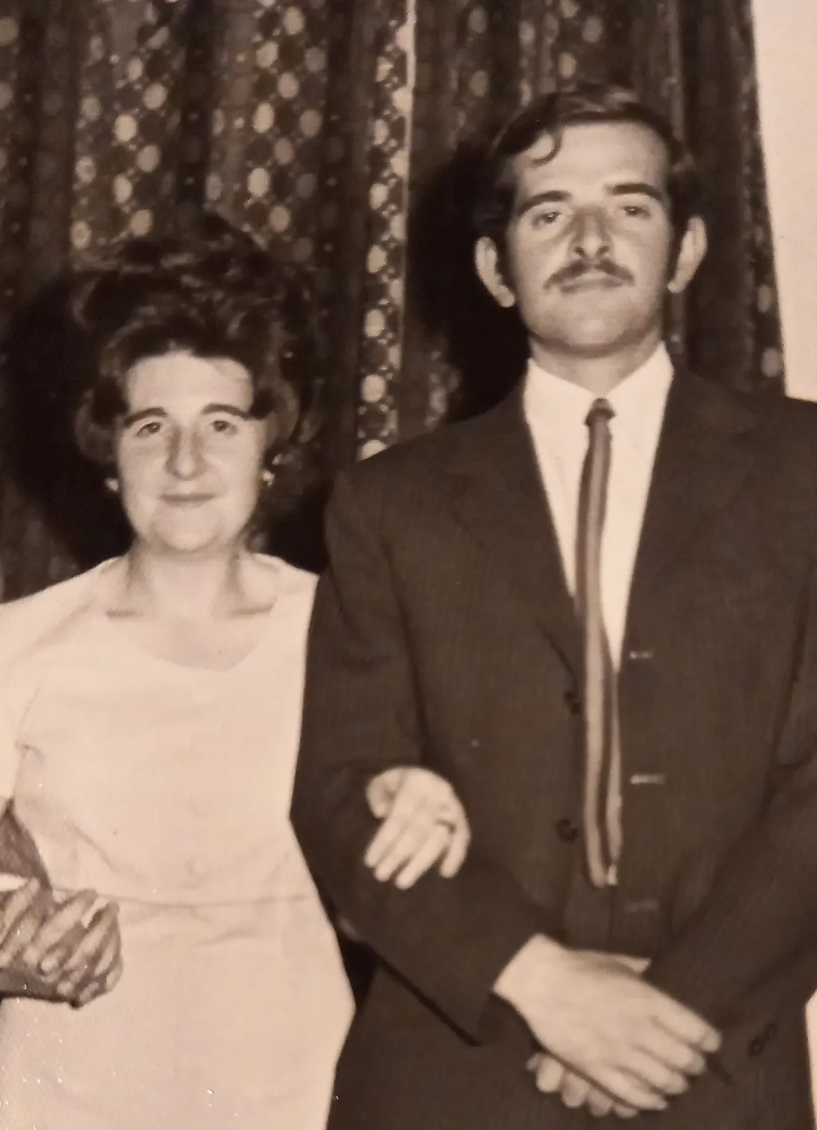 Foto de 1971, entregada por su sobrino . Luis en el casamiento de su hermana