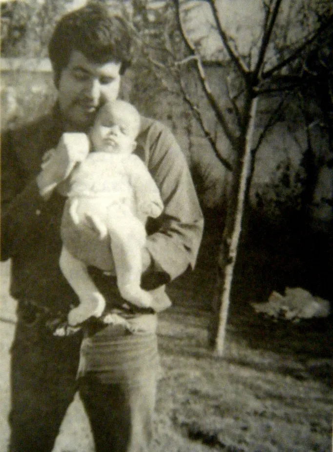 Alan Bruce Catalan y su hijo