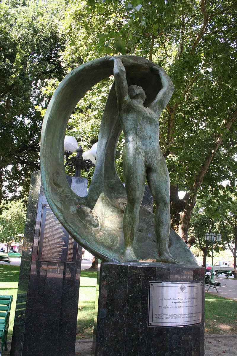 memorial linares