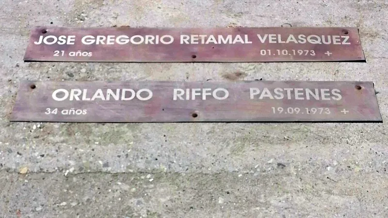 Placa Homenaje Parque de la Meditac