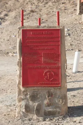 Monolito Homenaje Pisagua