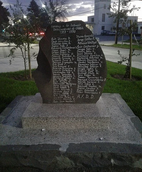 chillán, monolito plaza